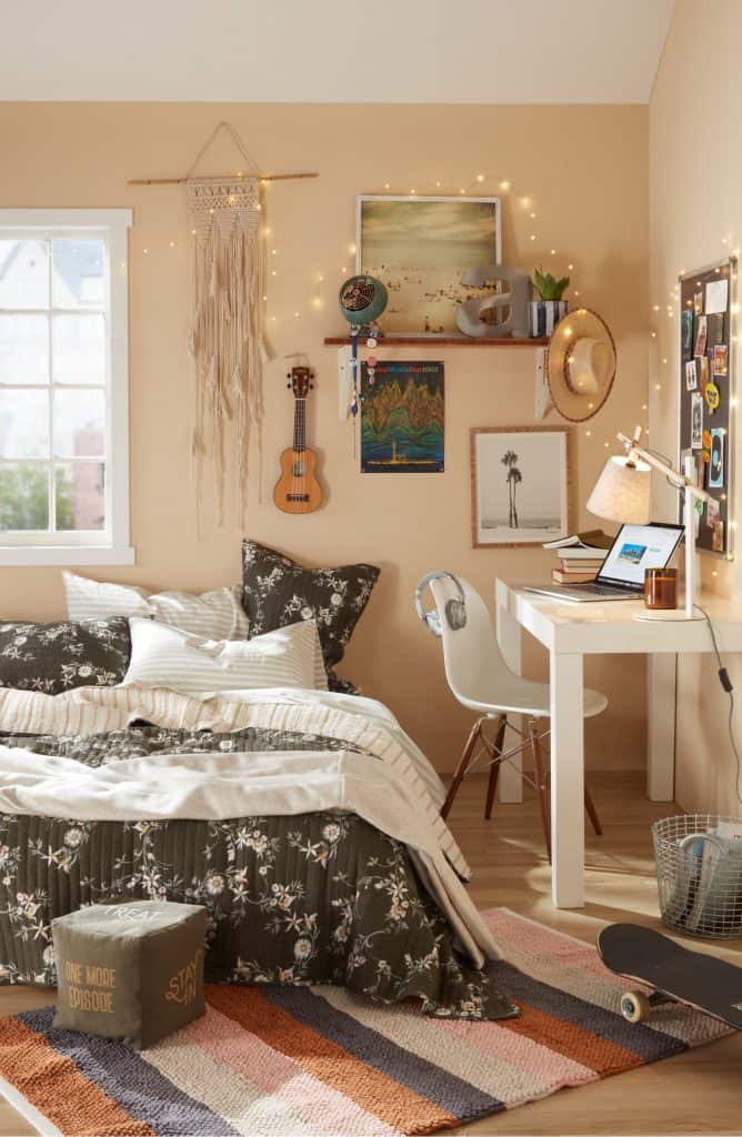 10 Fun Dorm Room Accessories To Inspire You This School Year