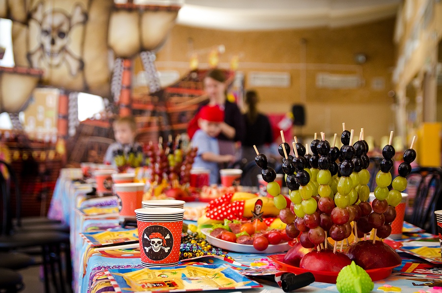 How to Create a Pirate-inspired Fall Party