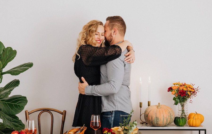 15 Stylish Thanksgiving Hostess Gifts That Will Make Them Feel Extra Thankful This Season