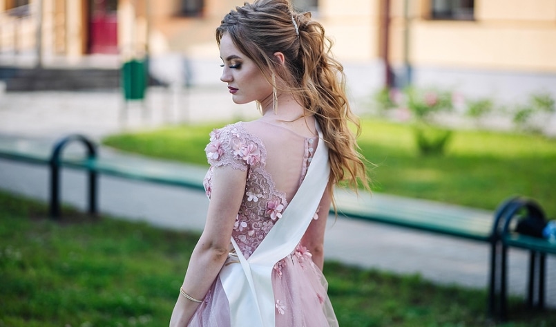 Elegant Dresses to Wear to Prom